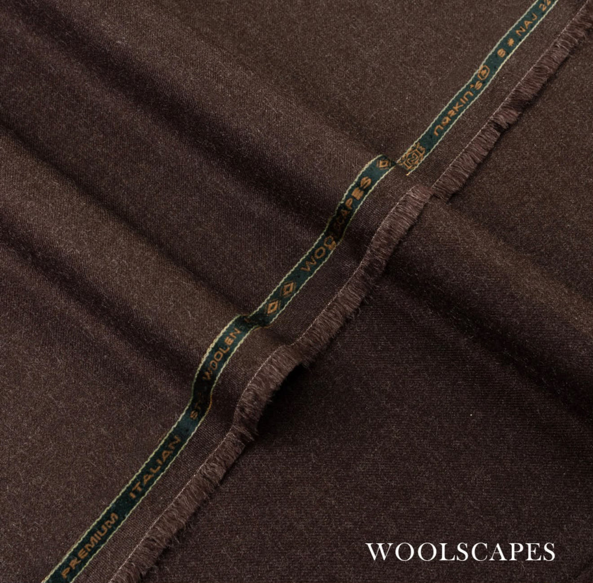 UNIVERSAL WOOL (MERRON)